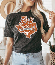 Load image into Gallery viewer, She’s from Texas I can tell longhorns