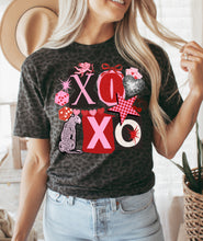 Load image into Gallery viewer, XOXO collage
