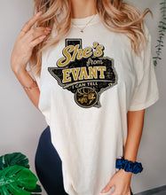 Load image into Gallery viewer, She’s from Evant I can tell
