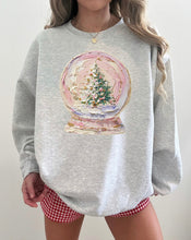 Load image into Gallery viewer, Snowglobe painted