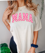Load image into Gallery viewer, Mama & Mini hearts arch
