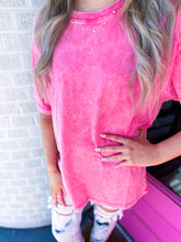 Load image into Gallery viewer, Oversized acid wash tee's