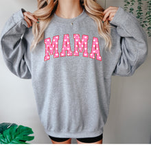 Load image into Gallery viewer, Mama & Mini hearts arch