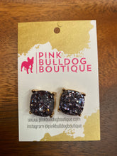 Load image into Gallery viewer, Stud Earrings