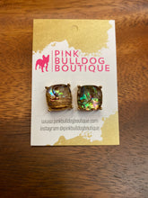 Load image into Gallery viewer, Stud Earrings