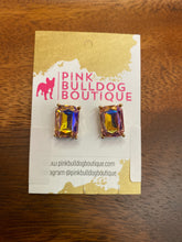 Load image into Gallery viewer, Stud Earrings