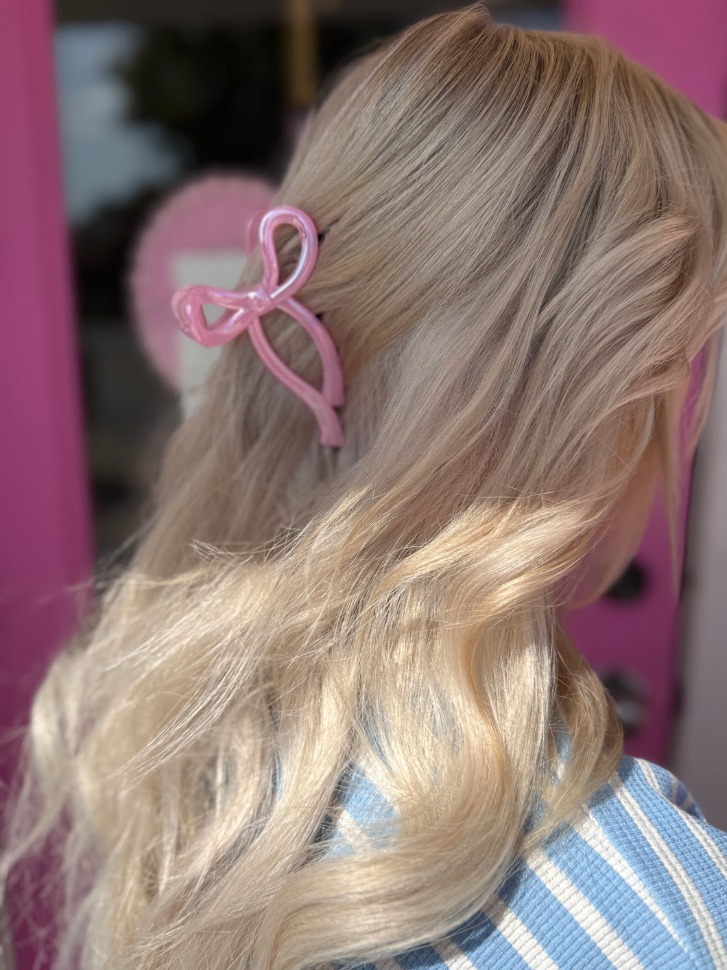Bow hair clips