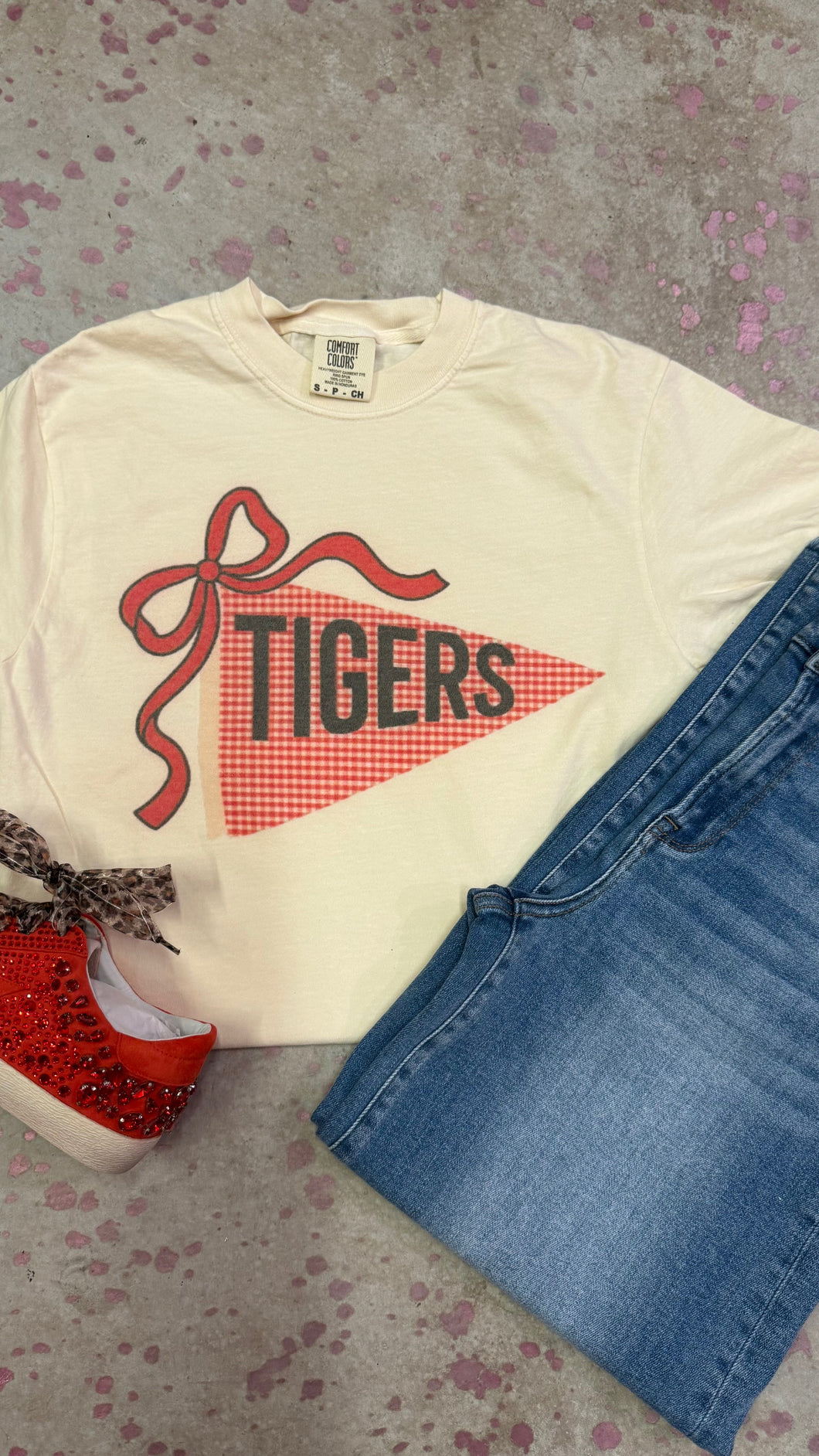 Tigers pennant tee