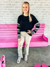 Load image into Gallery viewer, Leslie black stripe sleeve top
