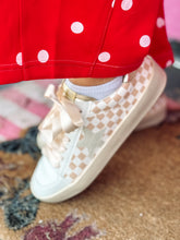 Load image into Gallery viewer, Alex beige/white checkered sneakers
