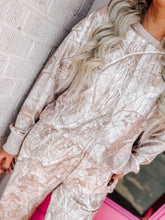Load image into Gallery viewer, Camo pants set
