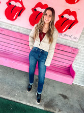 Load image into Gallery viewer, Beige cropped blazer
