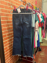 Load image into Gallery viewer, Denim Gibson Latimer Jeans, 6

