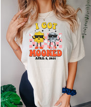 Load image into Gallery viewer, Solar Eclipse Tees- I got Mooned
