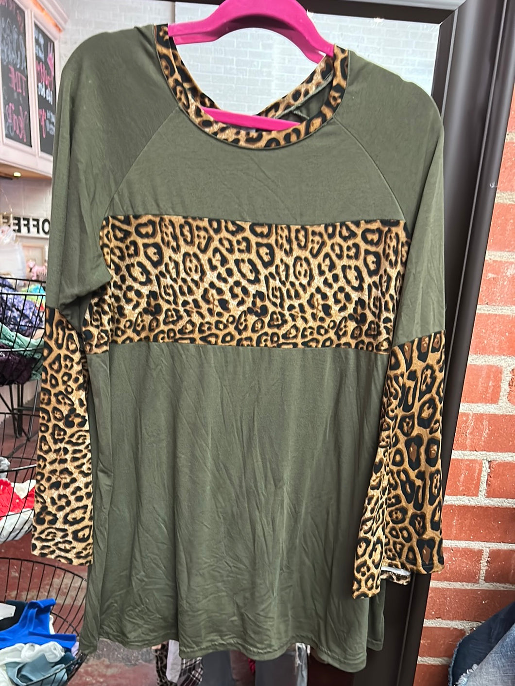olive leopard Southern Stitch Womens Top, Large