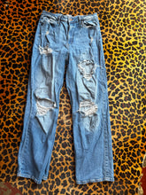 Load image into Gallery viewer, Denim SO Jeans, 13/31
