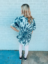Load image into Gallery viewer, Tie-dye oversized French Terry Top
