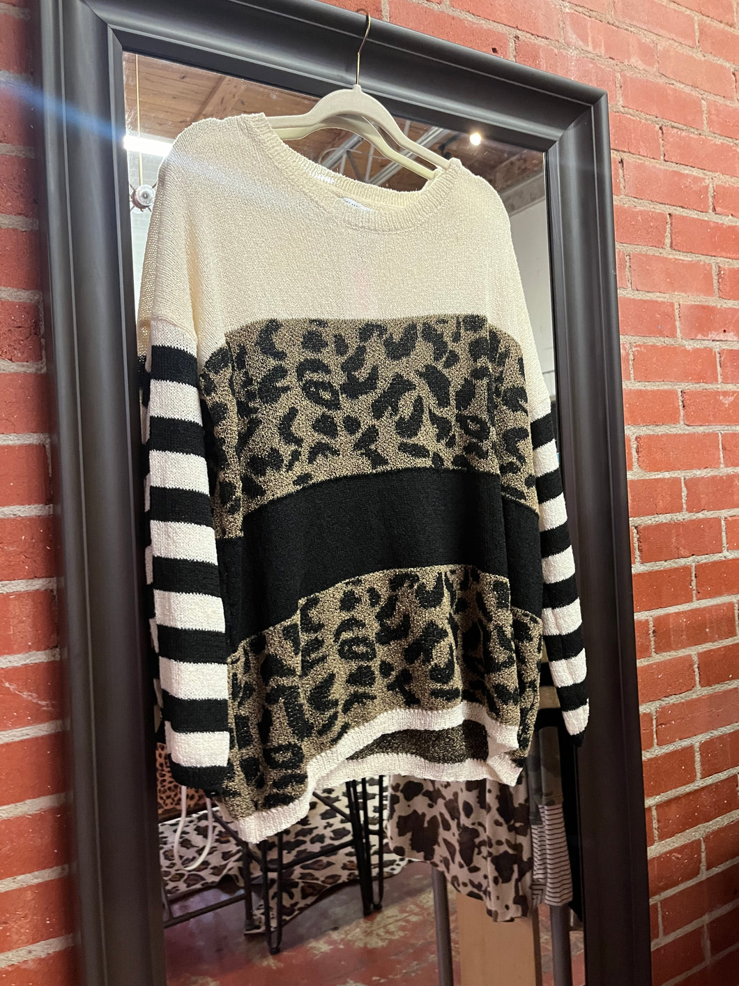 cheetah strpied Pink Lily Womens Top, Small