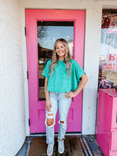 Load image into Gallery viewer, Acid wash pocket oversized crop tee

