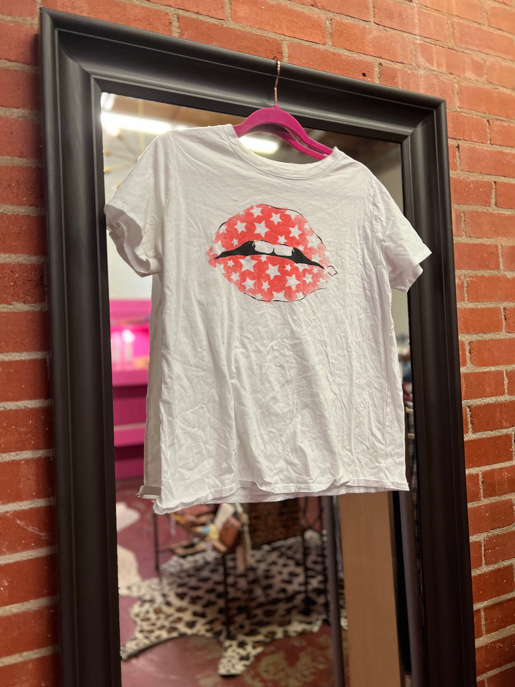 White Tres Bien Womens Graphic Tee, Small