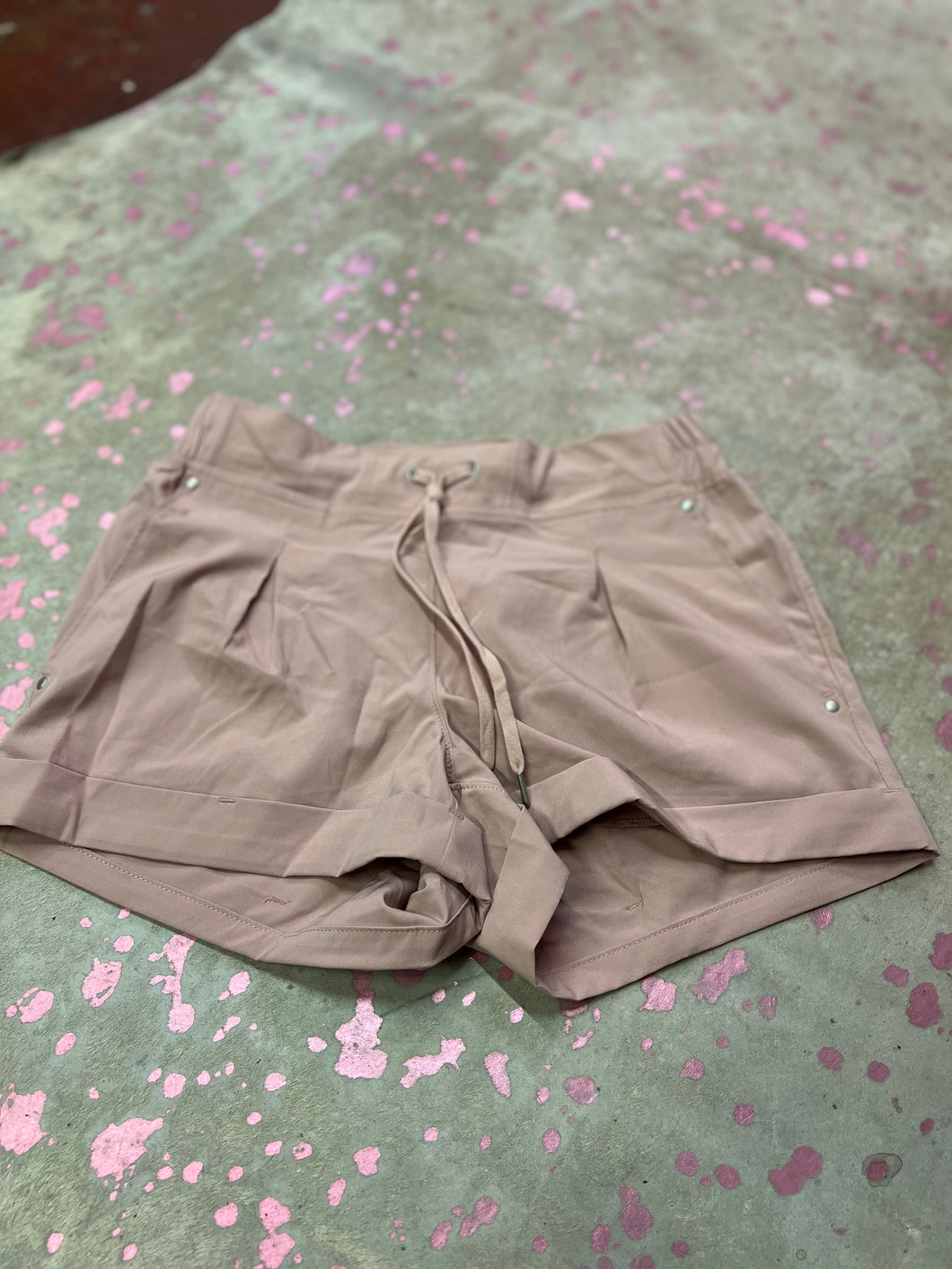 Mauve mondetta outdoor project Shorts, Small