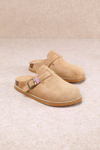 Load image into Gallery viewer, Capri suede clogs
