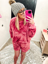 Load image into Gallery viewer, Fuzzy metallic lounge set
