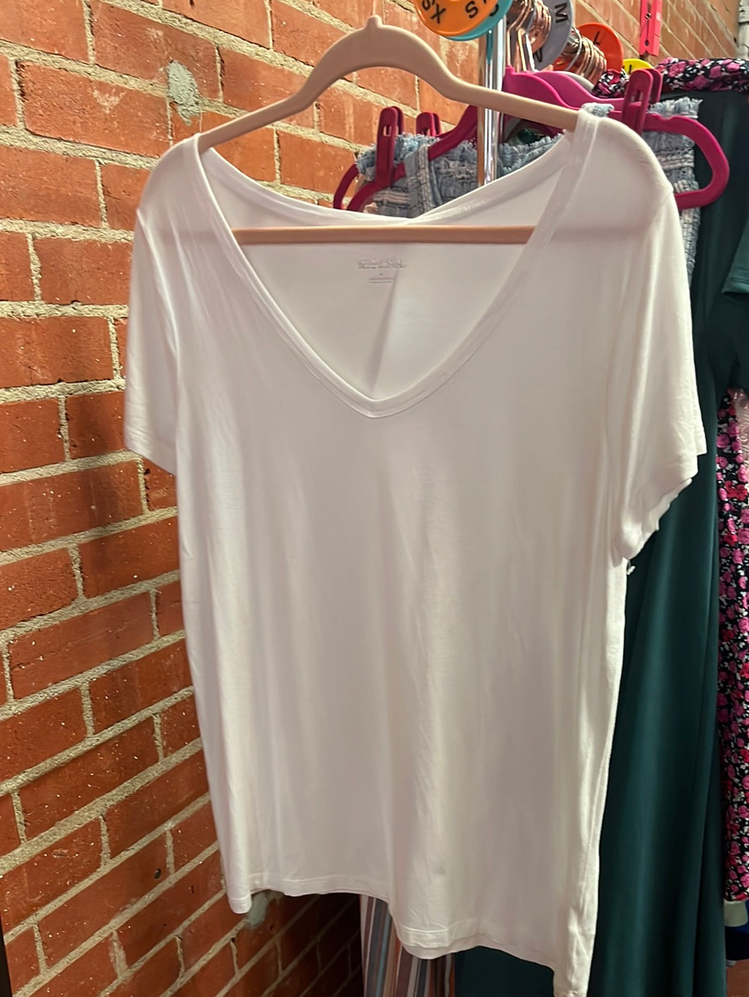 White Merona Womens Graphic Tee, Large