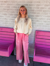 Load image into Gallery viewer, Raw Hem Cropped Sweatshirt
