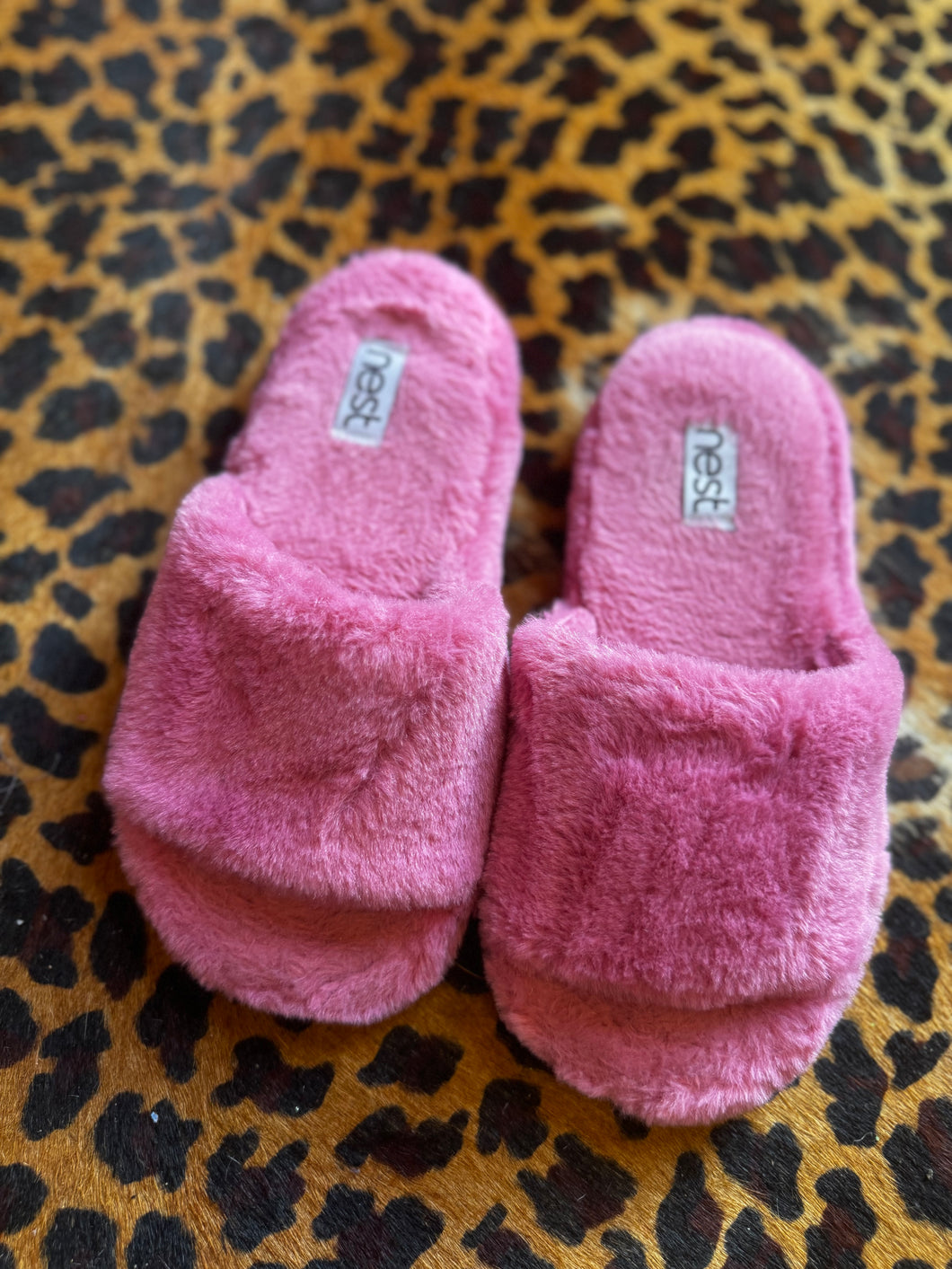 pink nest Shoes, Small
