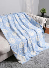 Load image into Gallery viewer, Luxxe Blankets
