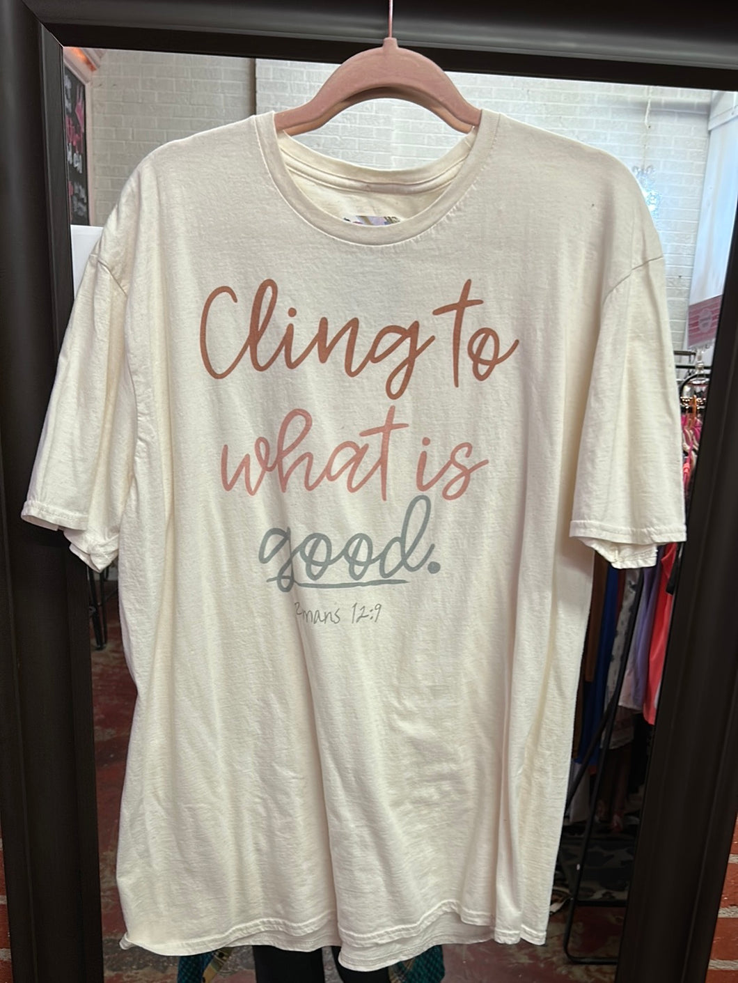 Ivory Pink Bulldog Womens Graphic Tee, XL