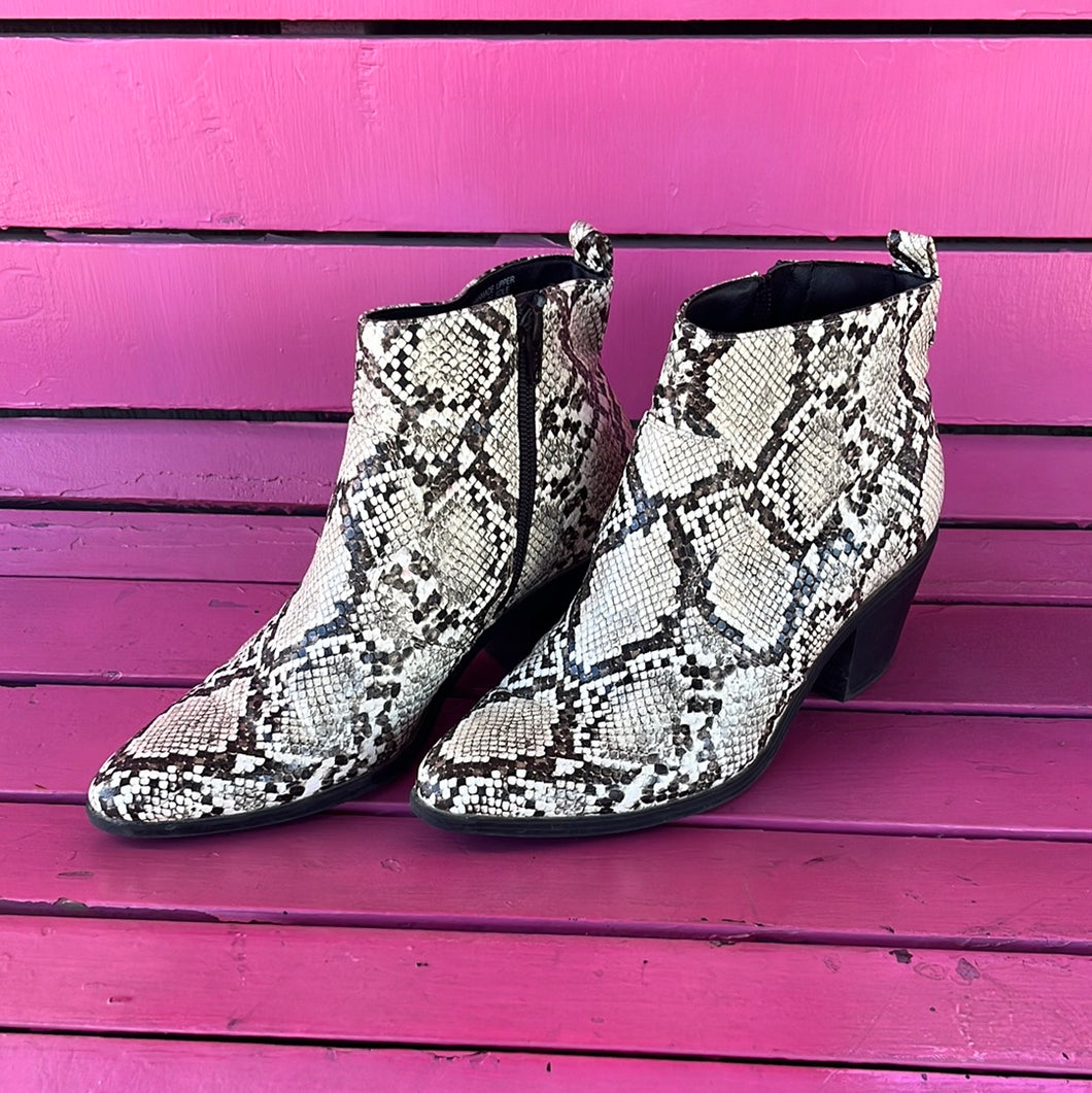 snakeskin Loft Shoes, 8