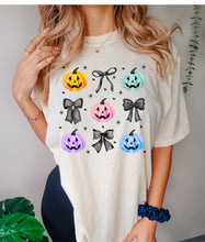 Load image into Gallery viewer, Colorful pumpkin bow tee
