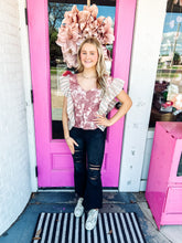 Load image into Gallery viewer, Tie dye stripe button top
