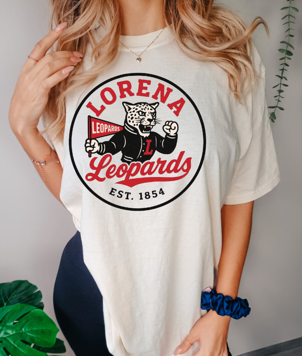 Lorena Leopards Circle Retro design
