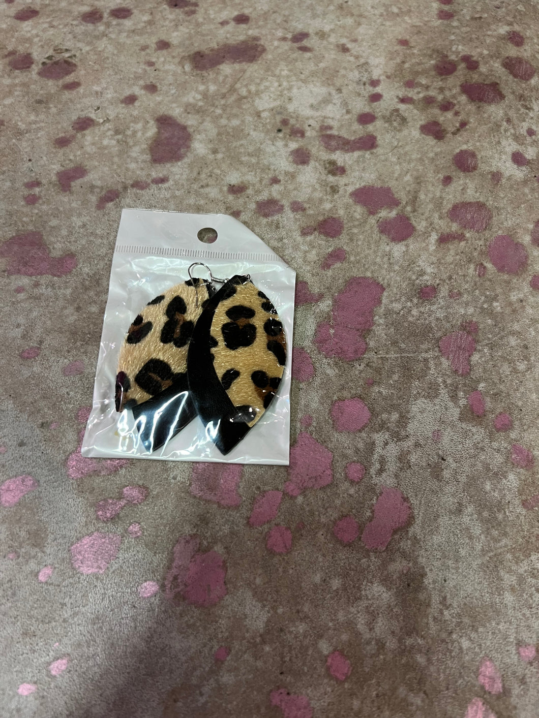 Leopard Pink Bulldog Earrings, One Size