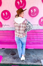 Load image into Gallery viewer, Colorblock flannel with hood
