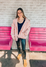 Load image into Gallery viewer, Puffer jacket
