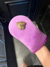 Load image into Gallery viewer, Self tanning supplies
