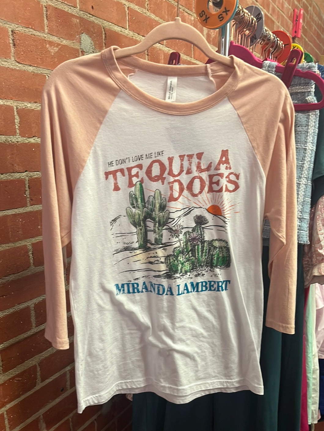 colorblock Pink Bulldog Womens Graphic Tee, Medium