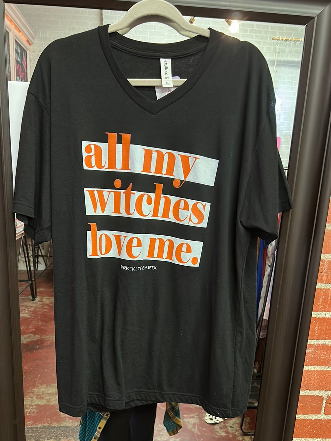 Black Pink Bulldog Womens Graphic Tee, XL