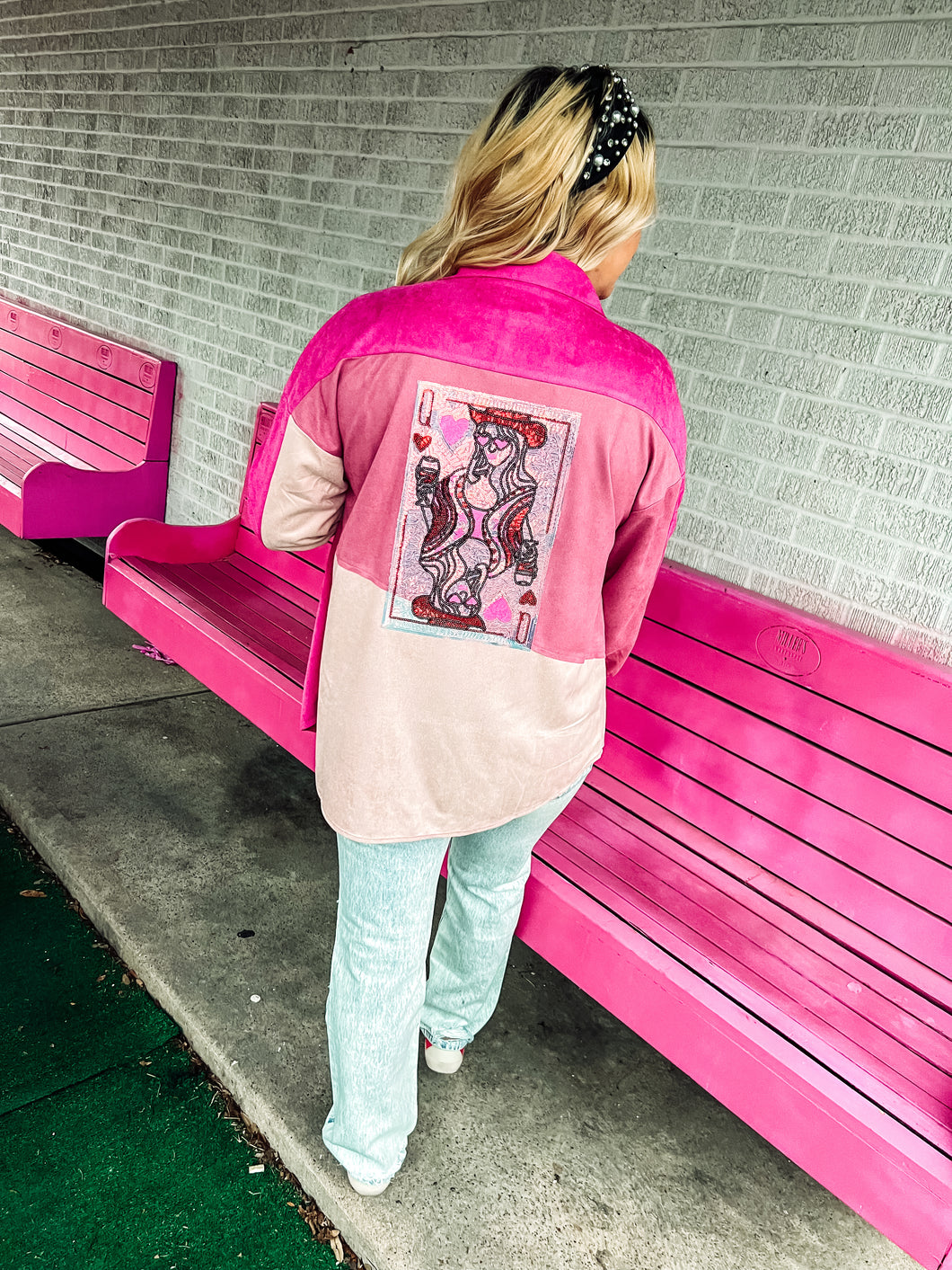 Queen of hearts pink button up