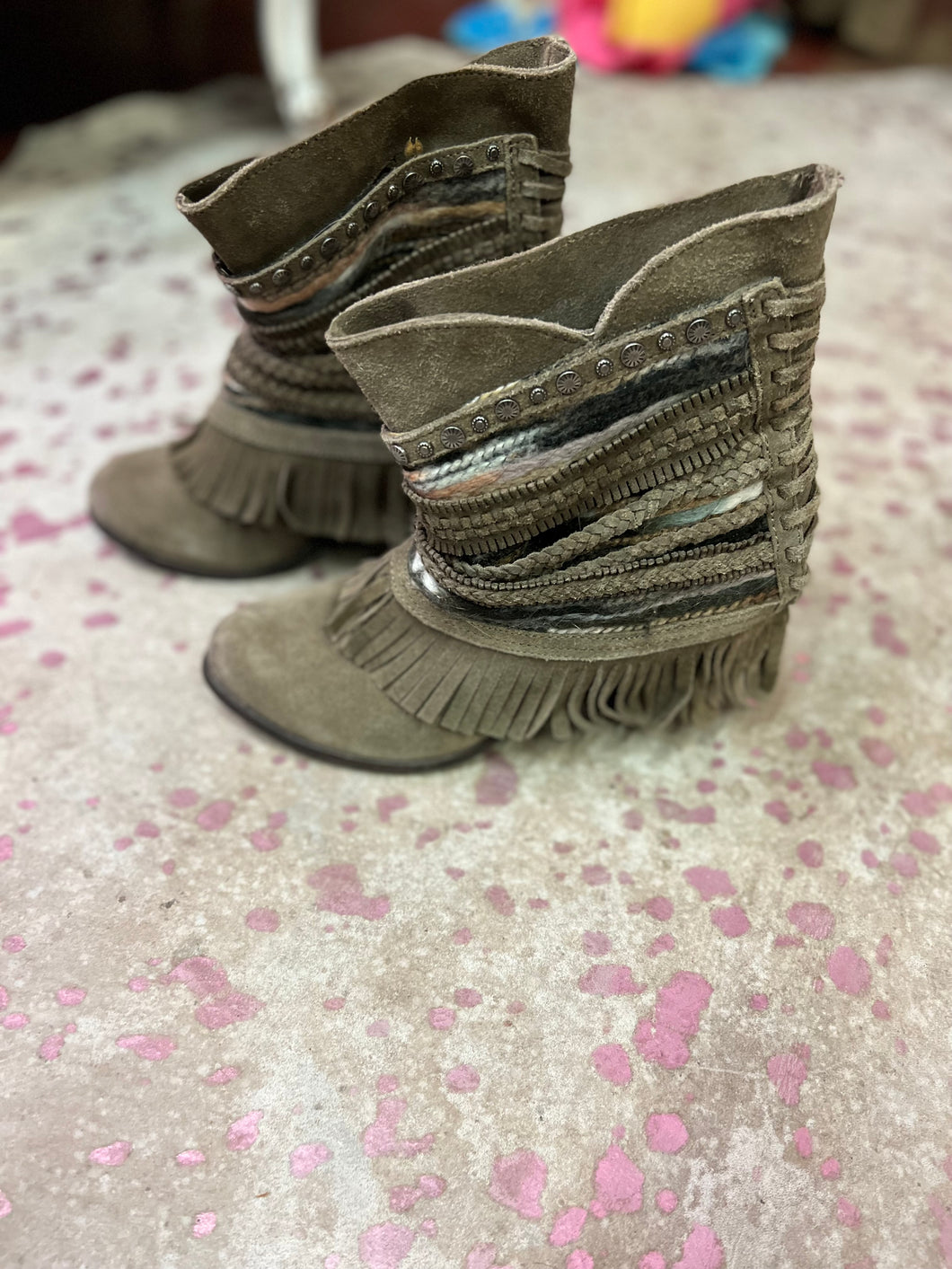 gray fringe naughty monkey Shoes, 8.5