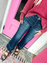 Load image into Gallery viewer, Tummy Control dark wash Mid Rise Crop Wide Pintuck Front
