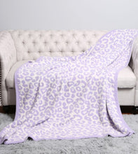 Load image into Gallery viewer, Luxxe Blankets
