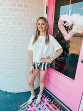 Load image into Gallery viewer, Everyday pocket shorts
