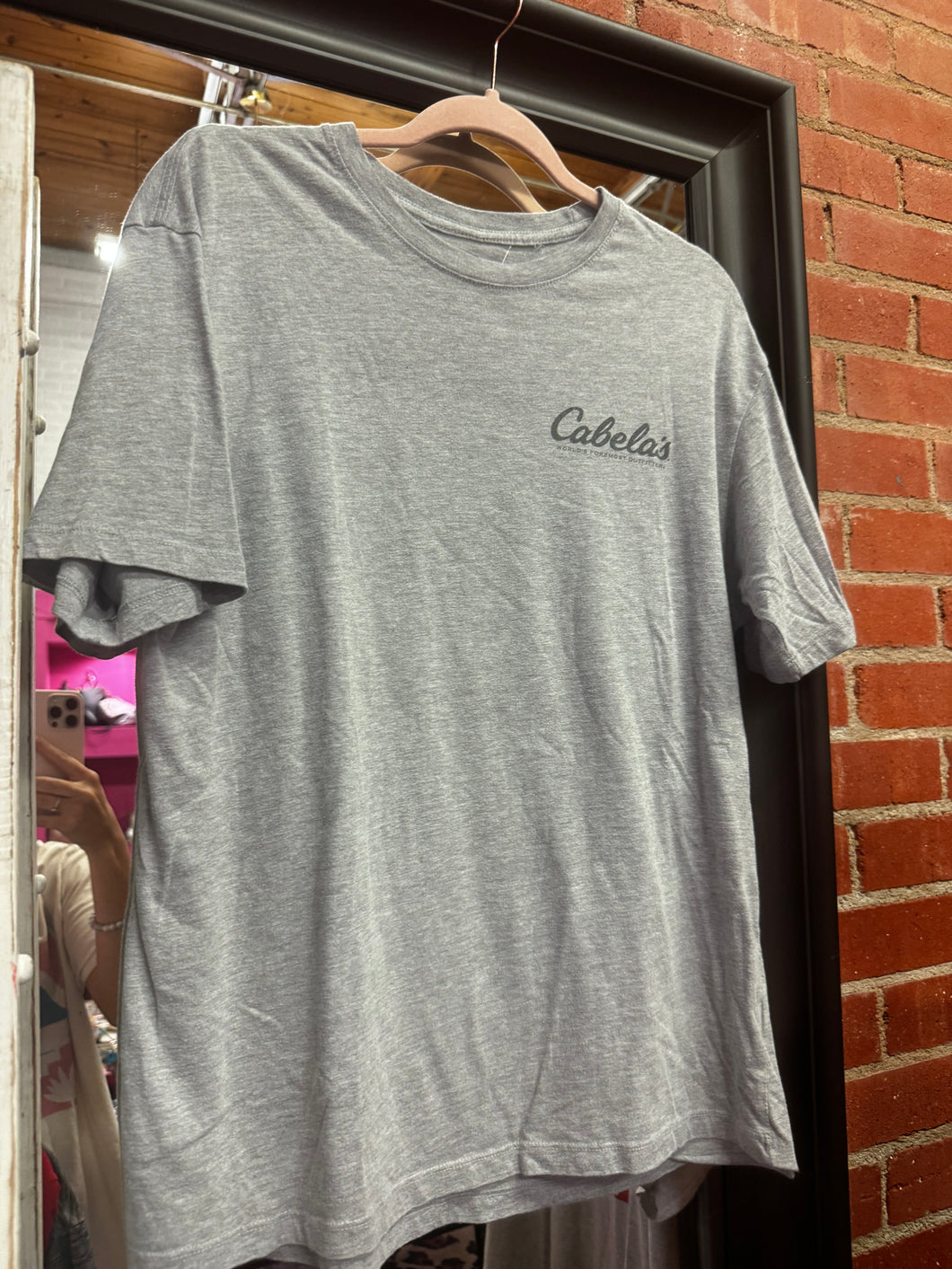 Gray Pink Bulldog cabelas tee, Large