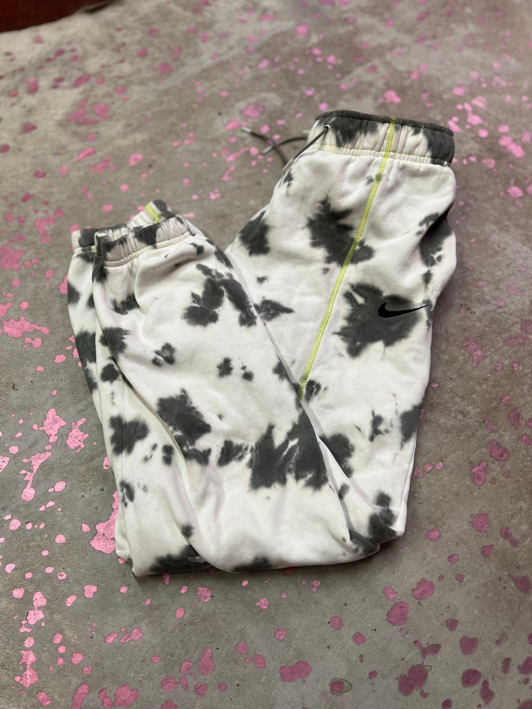 white/gray tiedye Nike womens joggers, Small