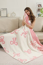 Load image into Gallery viewer, Luxxe Blankets
